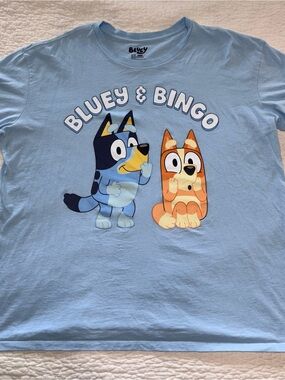 Women’s Light Blue Bluey & Bingo Graphic Short Sleeve Tee XXXL